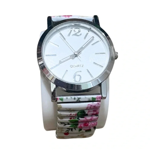 White Floral Expansion
Wristwatch Women's
Signature Collection by Avon - Picture 3 of 10